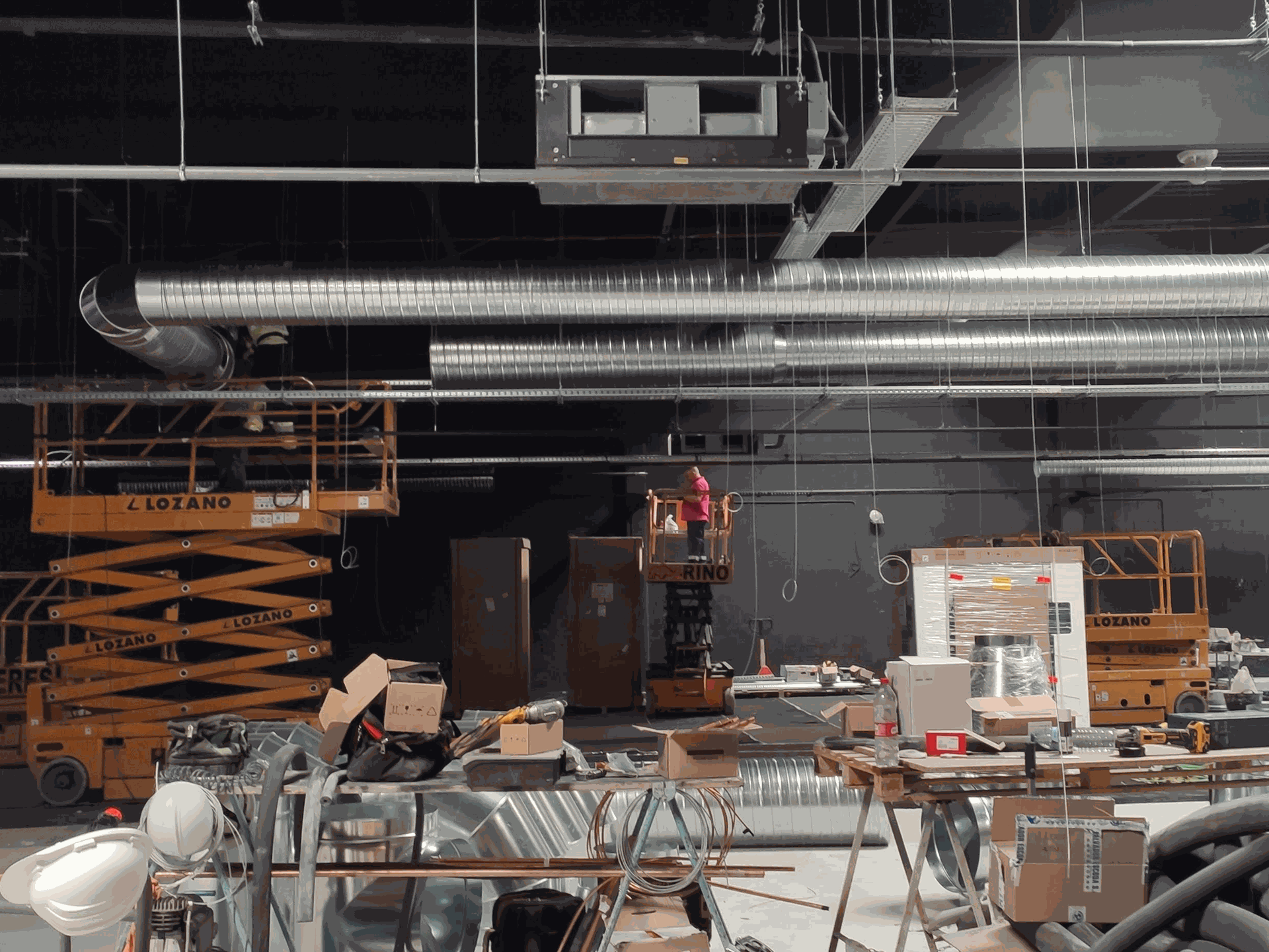 Fotografía de un proyecto de ventilación y extracción de humos de INTEC